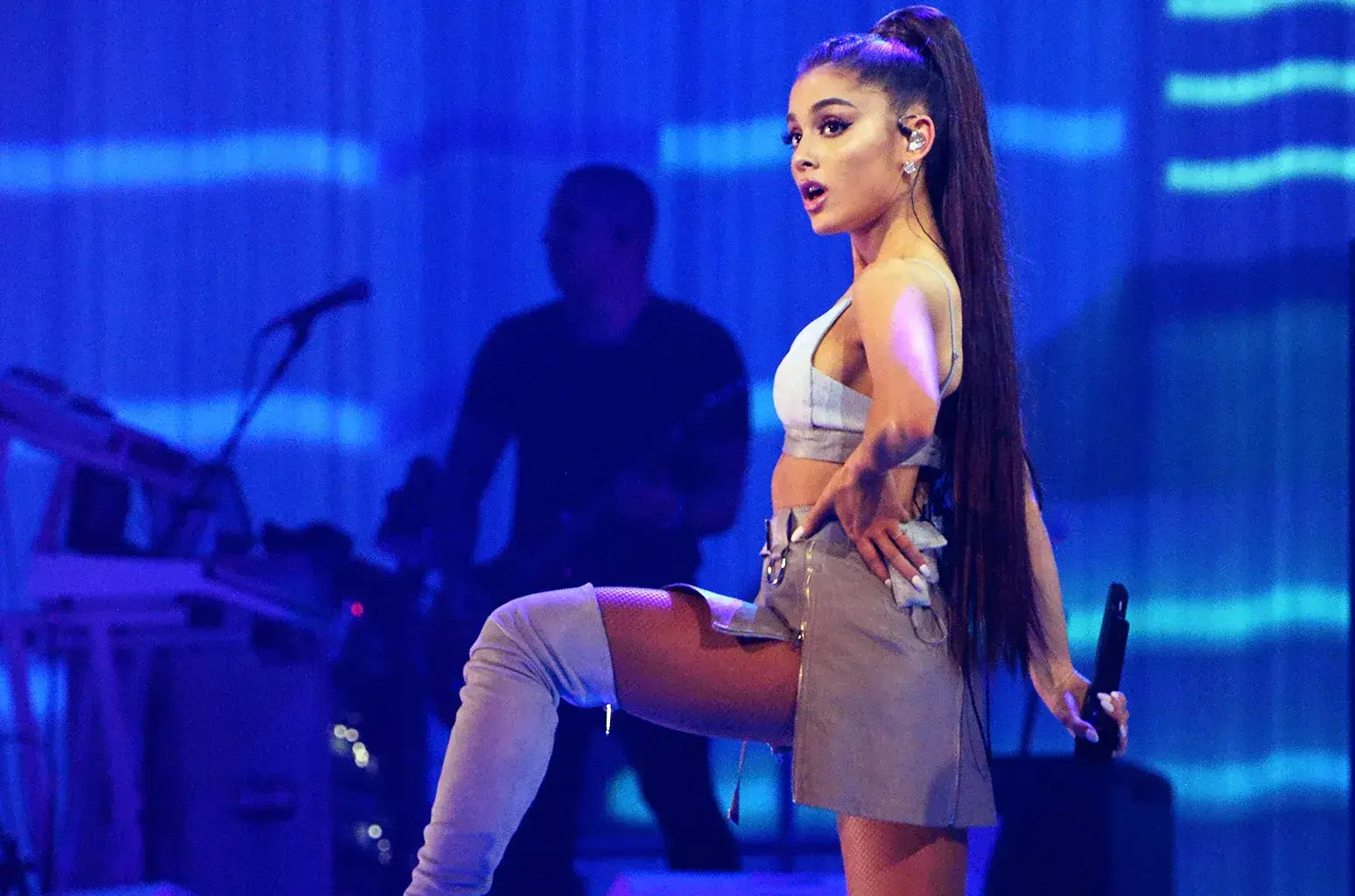 ariana grande height